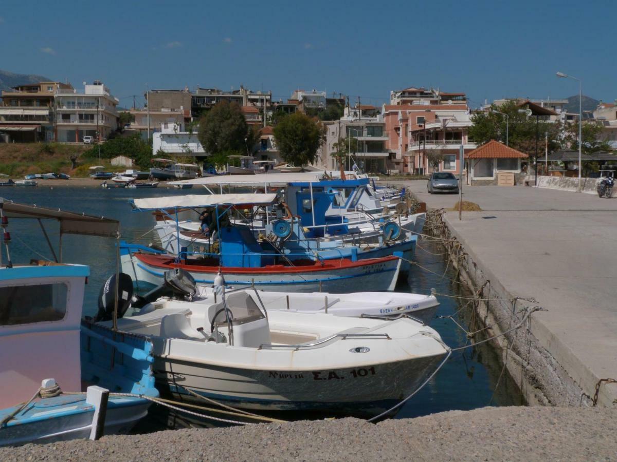 Apt 30M From Beach Amárinthosz Kültér fotó